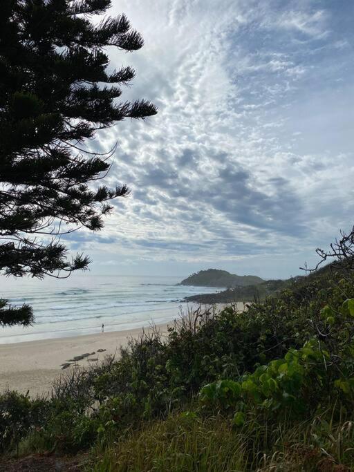 Caba Modern, 2-bedroom Cabin, Walk To The Beach! 3-night Minimum * Cabarita Beach